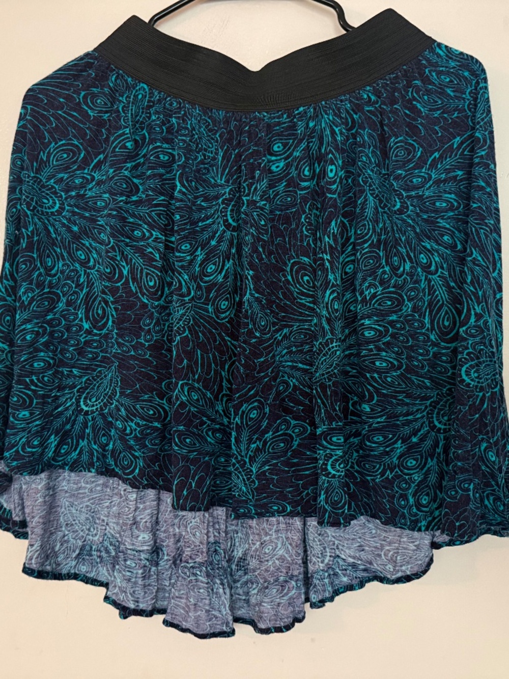 2000s Vintage Green/Black Patterned Skirt (Size Small)